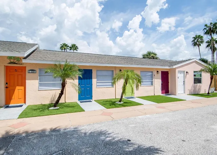 Apartment By The • King Bed + Bbq Grill Clearwater Beach